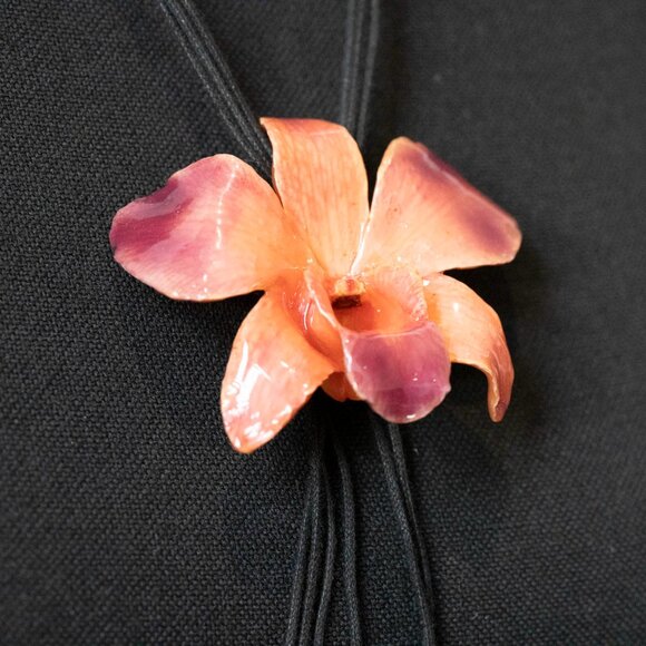 Real Orchid Necklace from Thailand - Picture 5 of 7